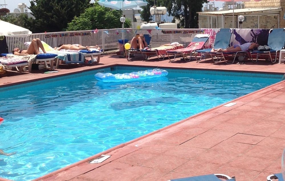 Efi Hotel Apts Agia Napa Exterior foto
