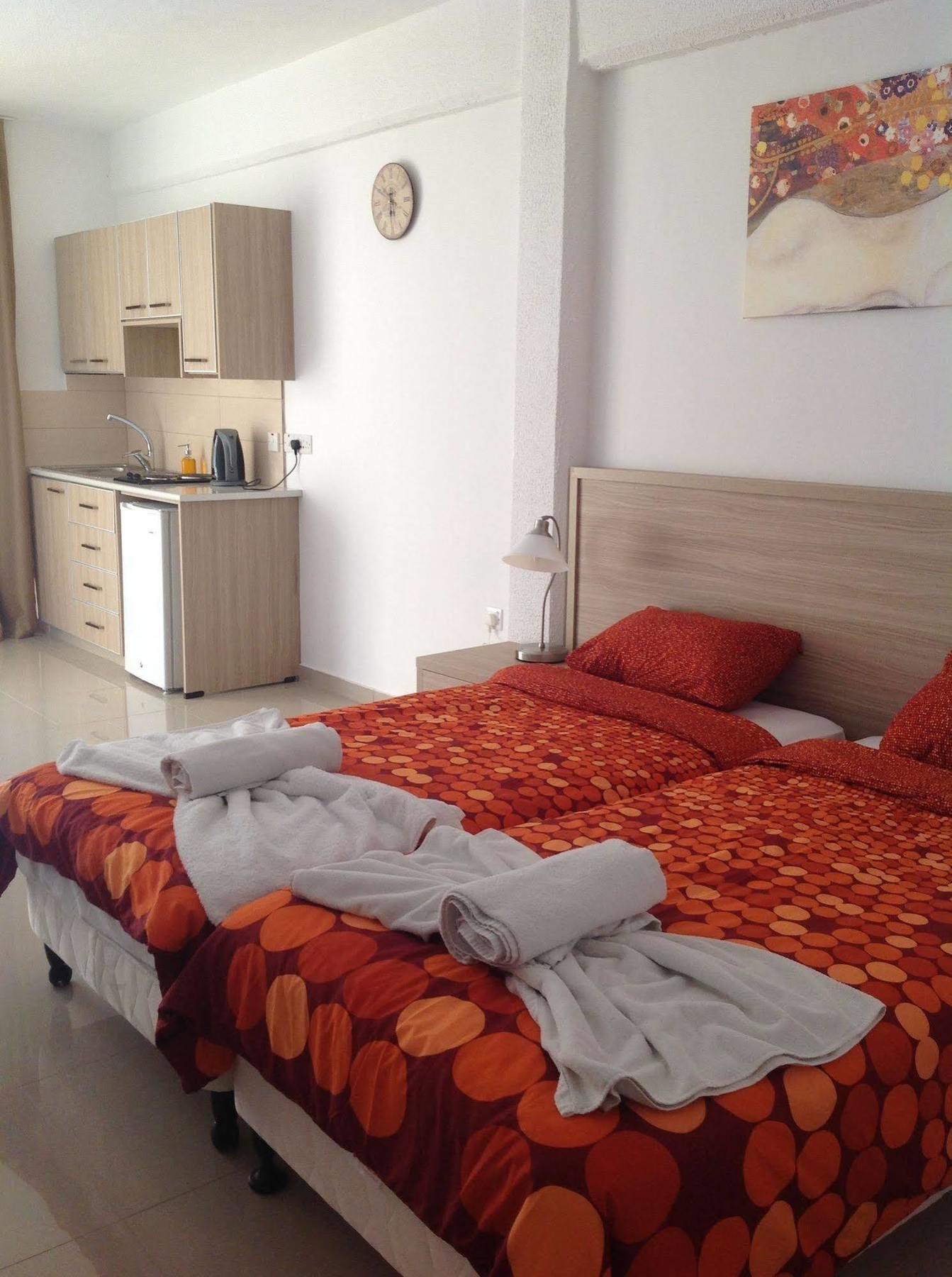 Efi Hotel Apts Agia Napa Exterior foto